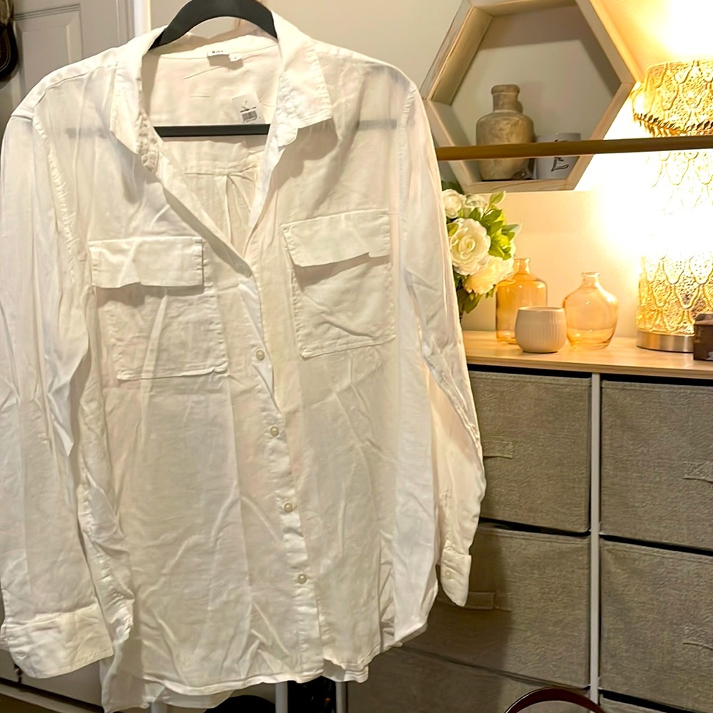 Gap button down Long Sleeve top